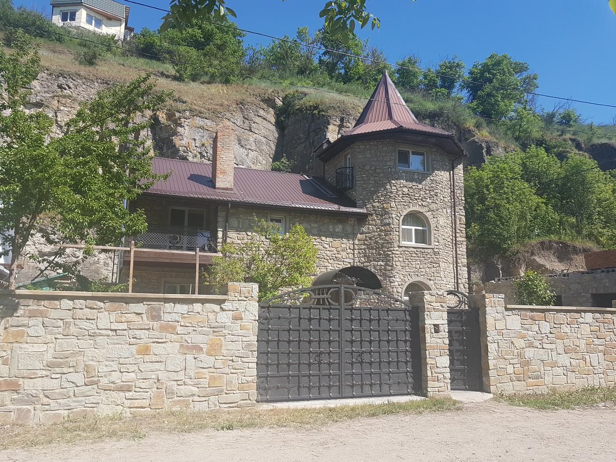 Отель Smotrytska Vezha Каменец-Подольский Экстерьер фото